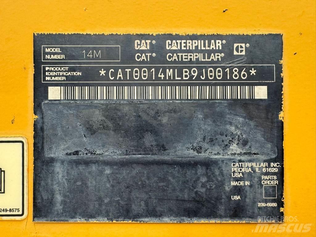 CAT 14M Грейдери