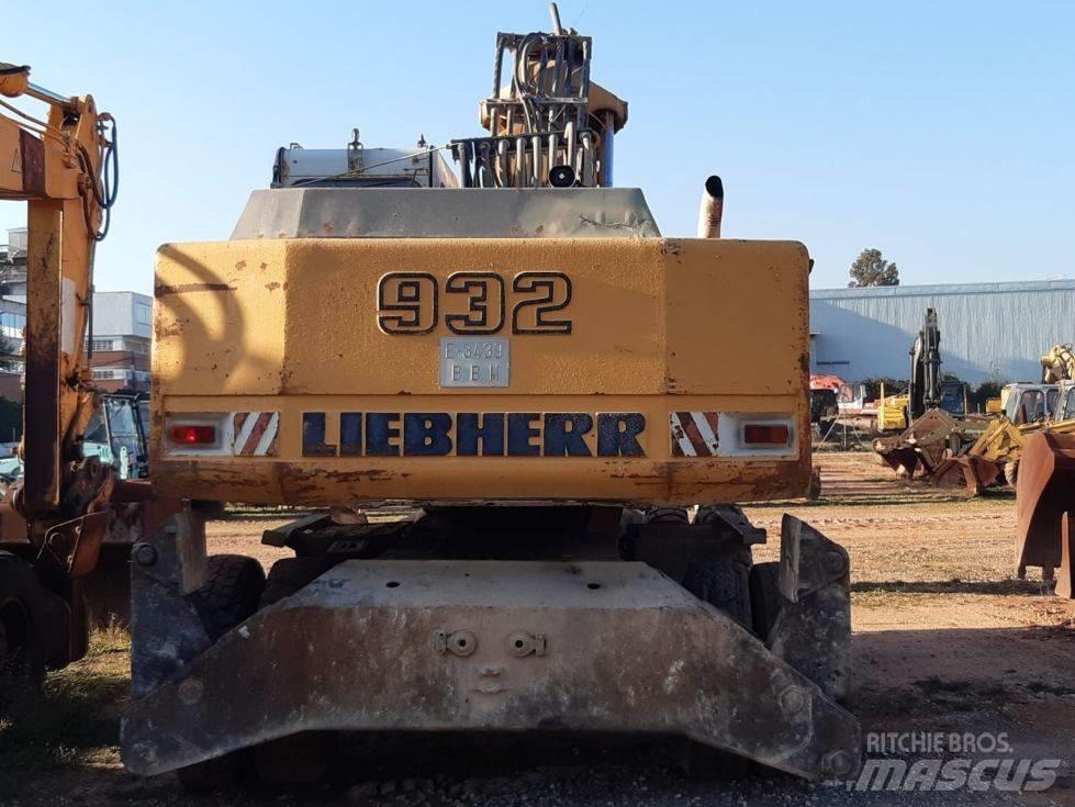 Liebherr A 932 Колесни екскаватори