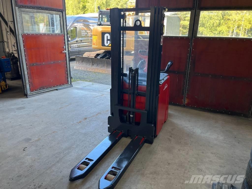 Linde D 14 AP Самоходни товарачи