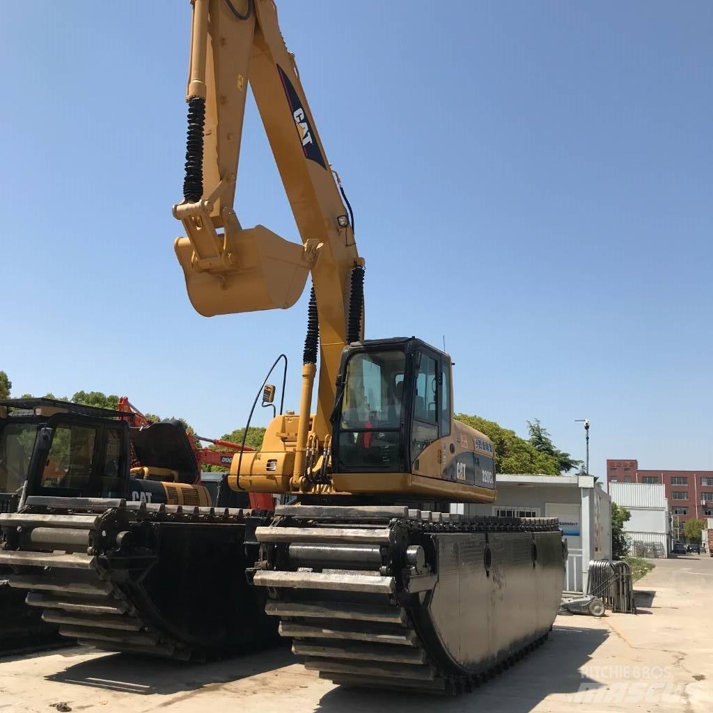 CAT 320 C L Багери амфибии