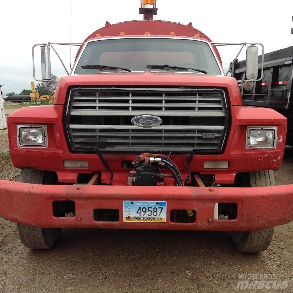Ford F 700 Автобетоновози
