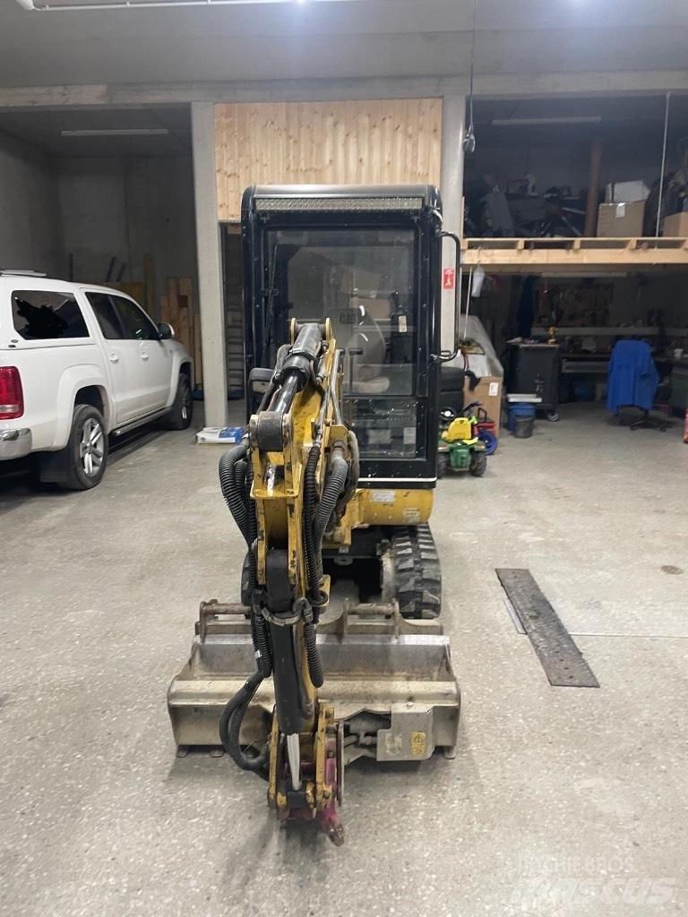 CAT 301.5 Мини екскаватори < 7 т