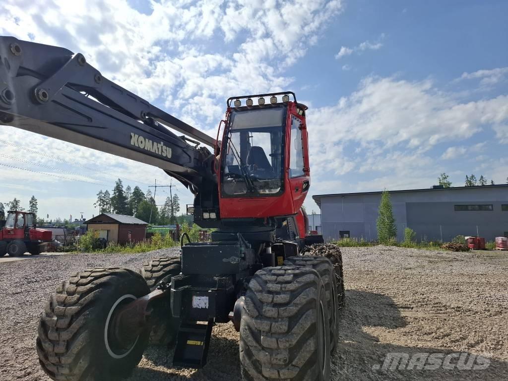 Komatsu 931 XC Харвестери