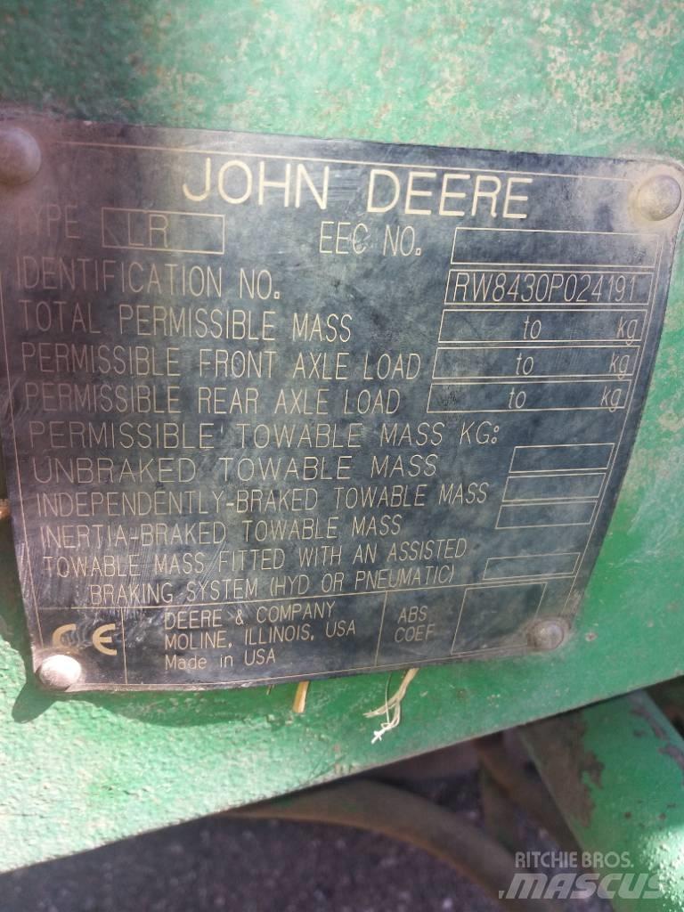 John Deere 8430 Трактори