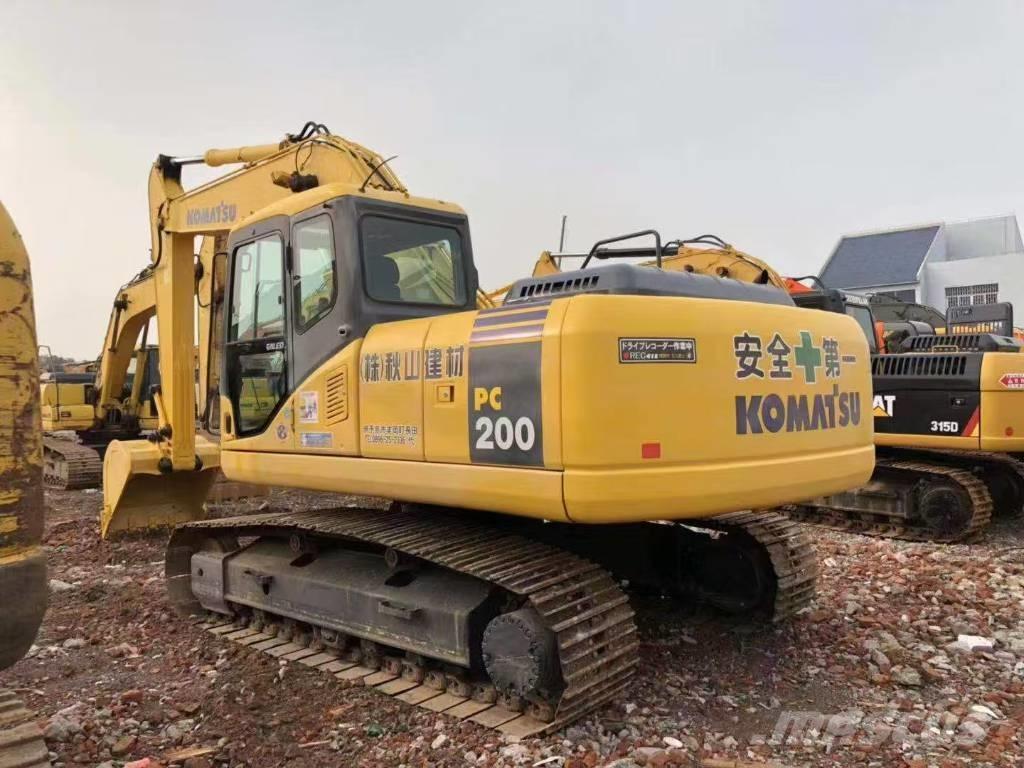 Komatsu 200-7 Верижен екскаватор