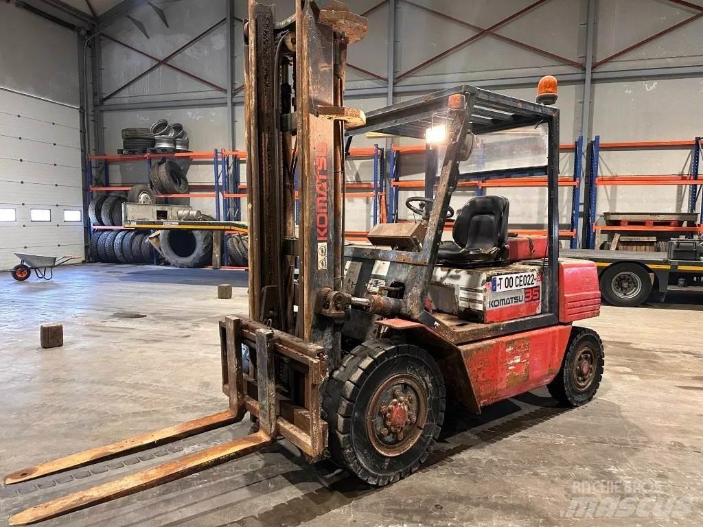 Komatsu FD 35 Дизелови камиони
