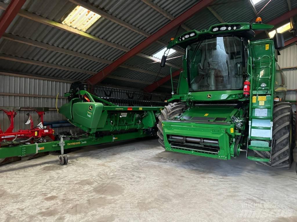 John Deere T 660i Комбайни