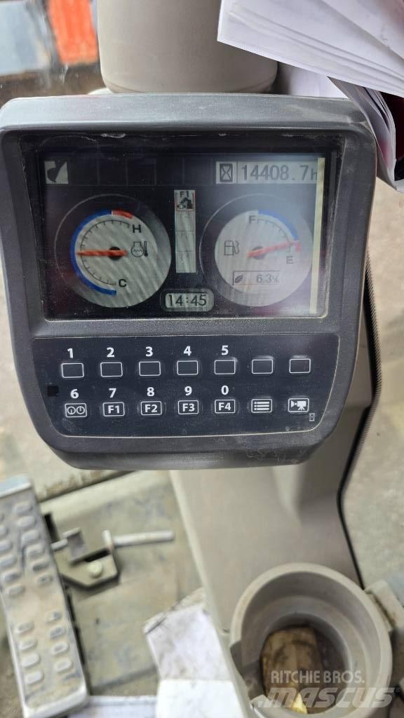 Hitachi ZX225USRLC-3 Верижен екскаватор