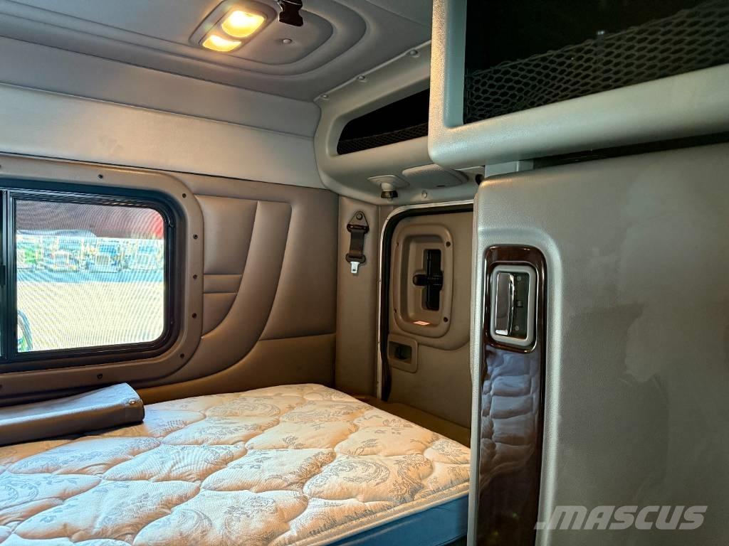 Peterbilt 389 Влекачи