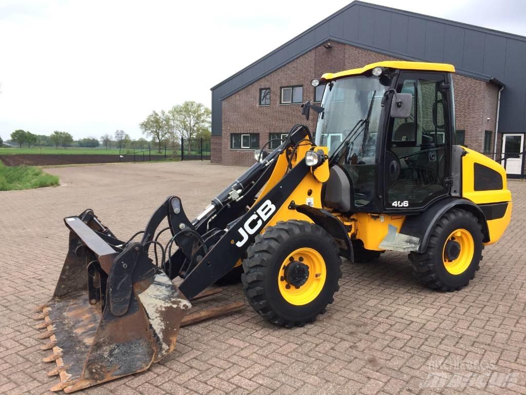 JCB 406 Колесни товарачи