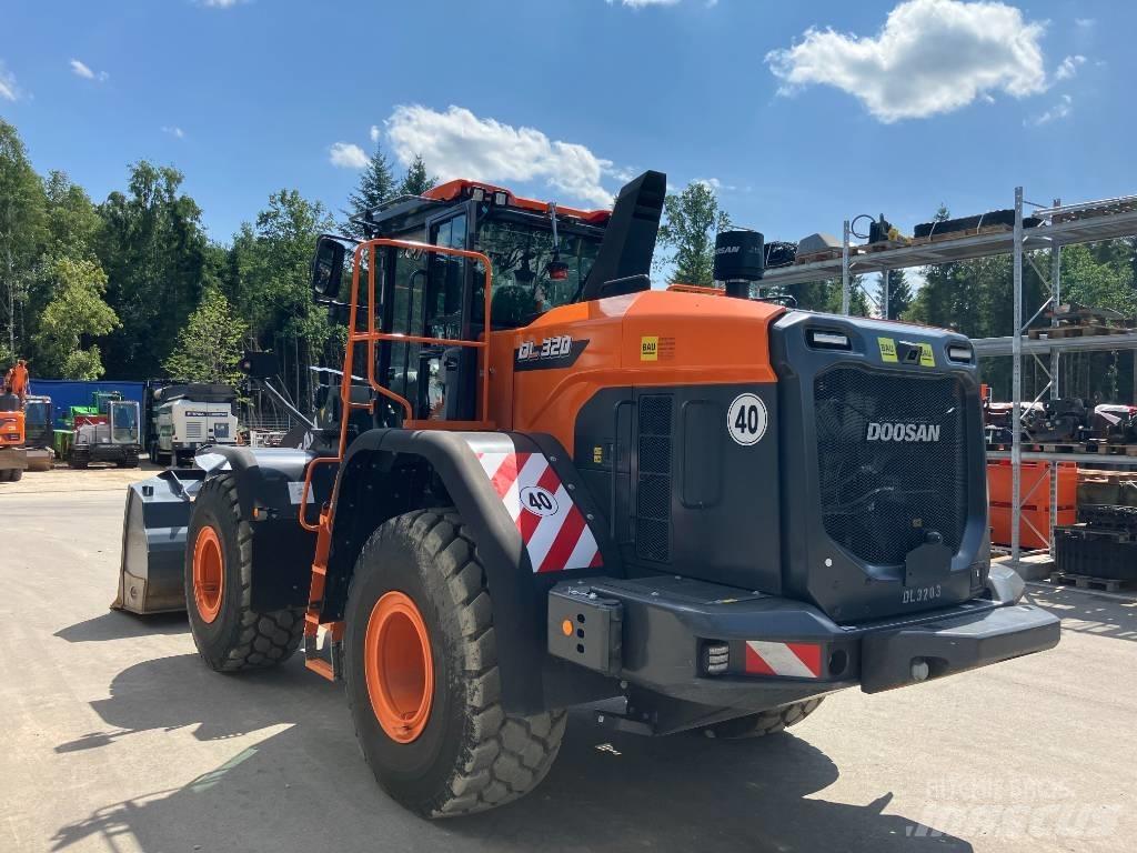 Doosan DL 320-7 Колесни товарачи