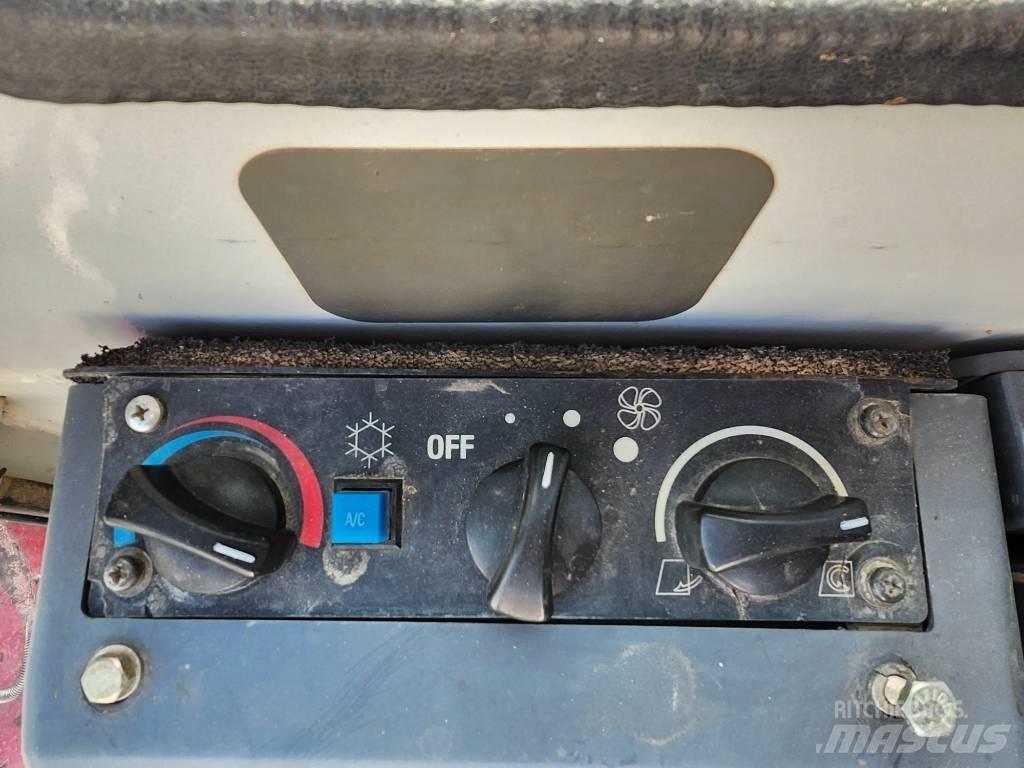 Takeuchi TB 180 FR Верижен екскаватор