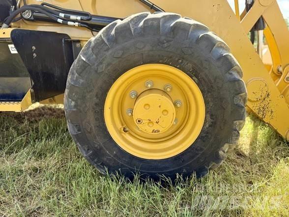 CAT 416 Товарач със заден ексватор