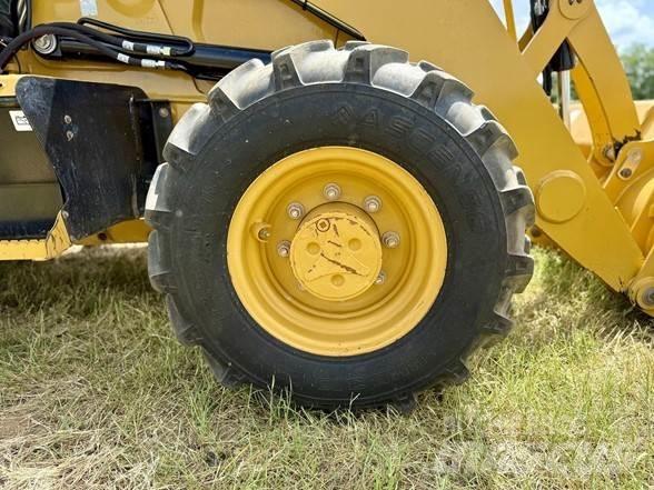 CAT 416 Товарач със заден ексватор
