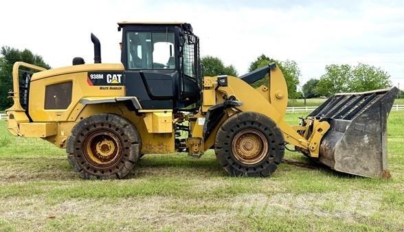 CAT 938M Колесни товарачи