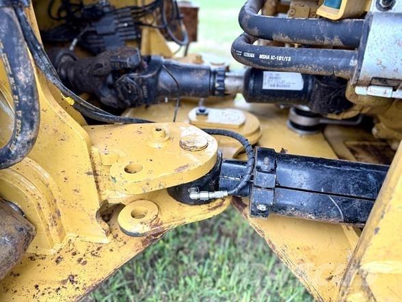 CAT 938M Колесни товарачи