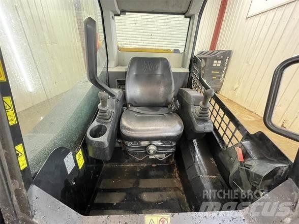 JCB 210T Мини товарачи
