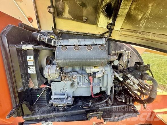 JLG 800S Телескопични повдигачи
