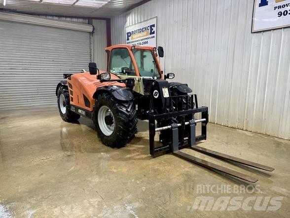 JLG 823 Телескопични товарачи