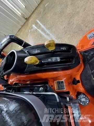 Kubota BX23S Трактори