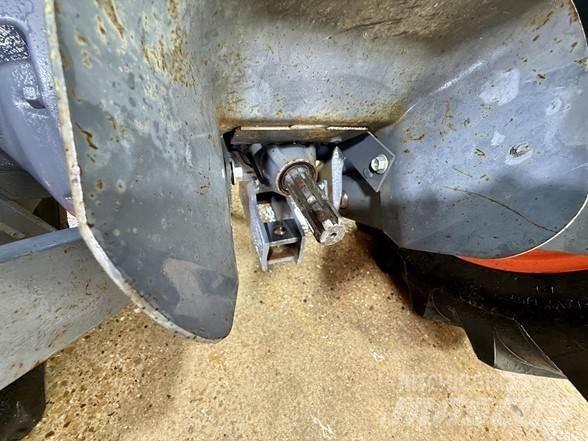Kubota MX4700 Трактори
