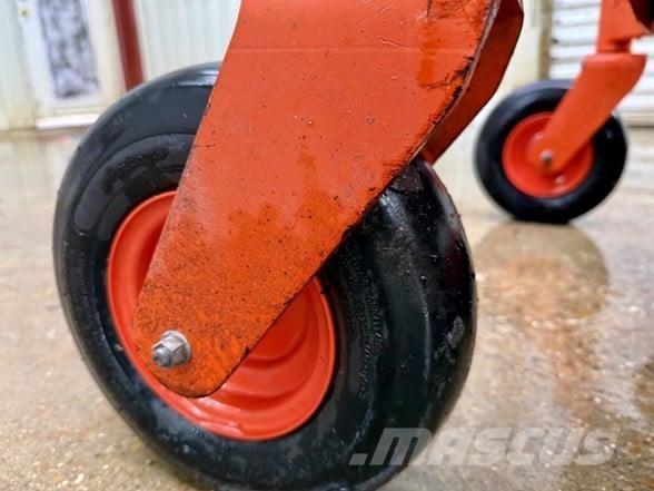 Kubota Z121S Косачки без радиус на завъртане