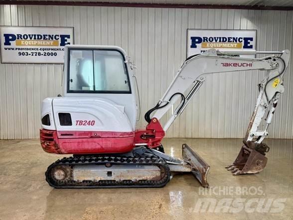 Takeuchi TB240 Мини екскаватори < 7 т
