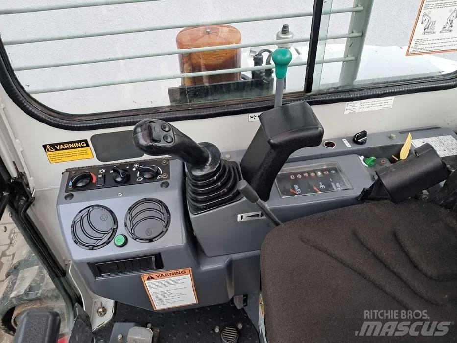 Takeuchi TB 153 FR Верижен екскаватор