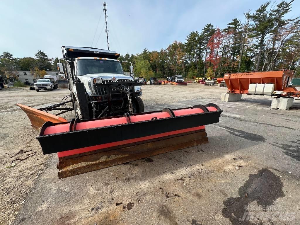 International HV507 Снегочистачки