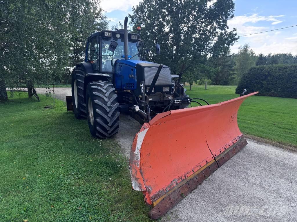 Valtra 8400-4 Трактори