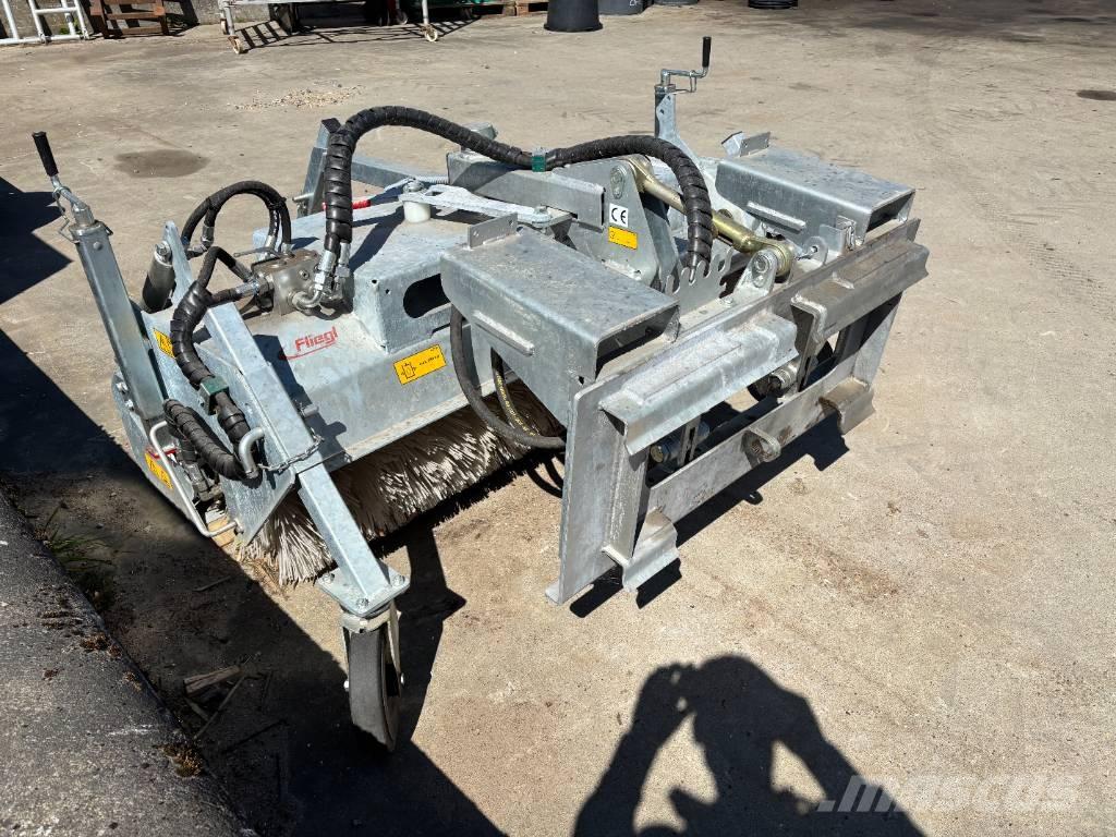 Fliegl Fejekost Други аксесоари за трактори