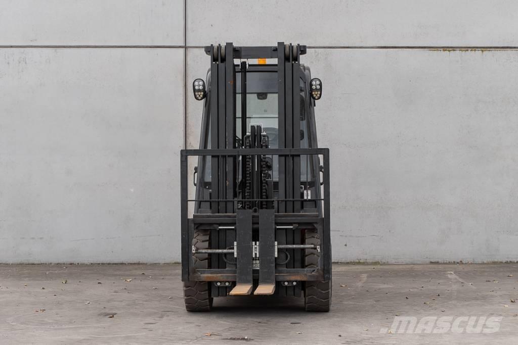 Manitou MI 30 D Дизелови камиони
