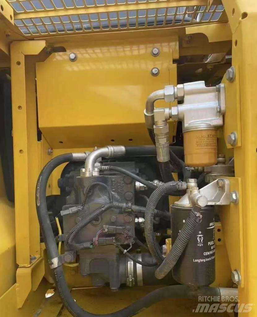 Komatsu PC 130 Верижен екскаватор