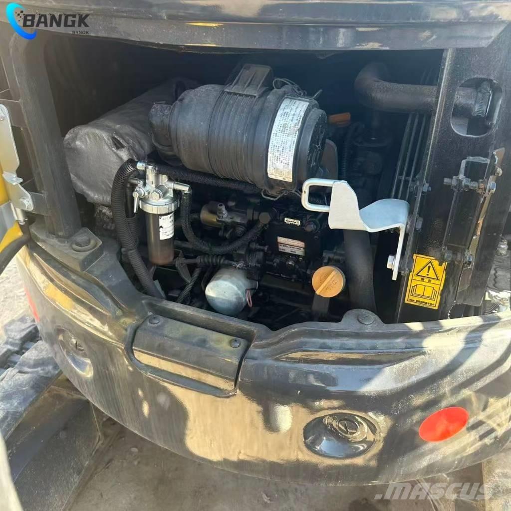 Komatsu PC20MR-3 Мини екскаватори < 7 т