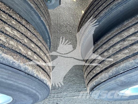 Utility 3000R Температурно-контролирани полуремаркета
