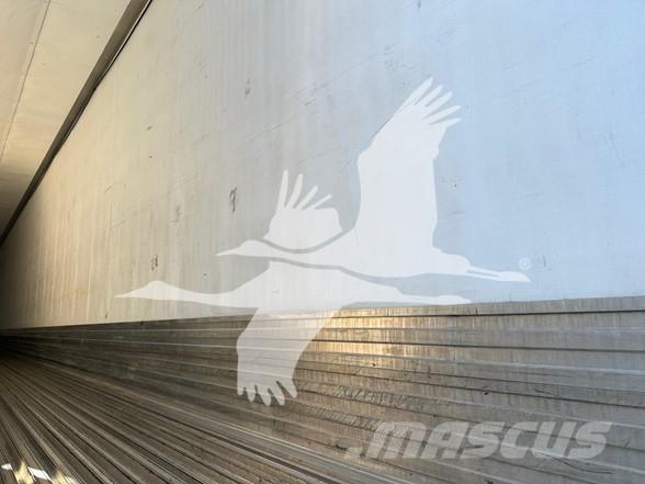 Utility 3000R Температурно-контролирани полуремаркета
