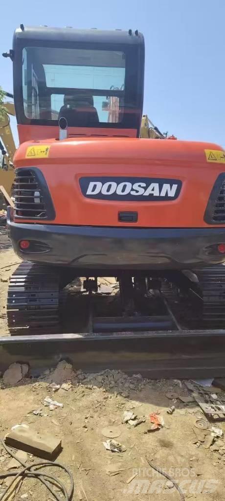 Doosan DX60 Мини екскаватори < 7 т