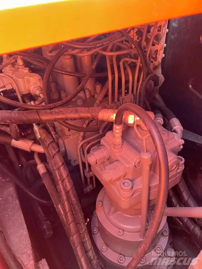 Hitachi 120 Верижен екскаватор