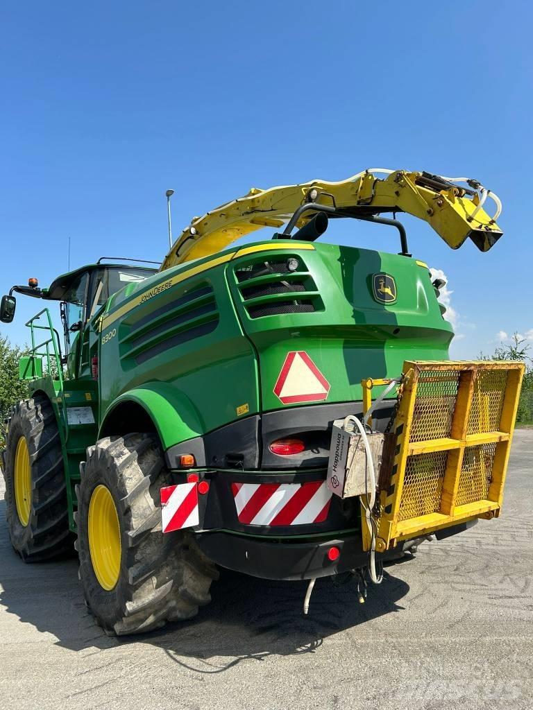 John Deere 8300i Самоходни фуражири