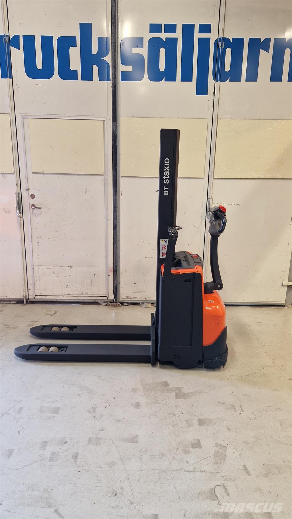 Toyota SWE080L Самоходни товарачи