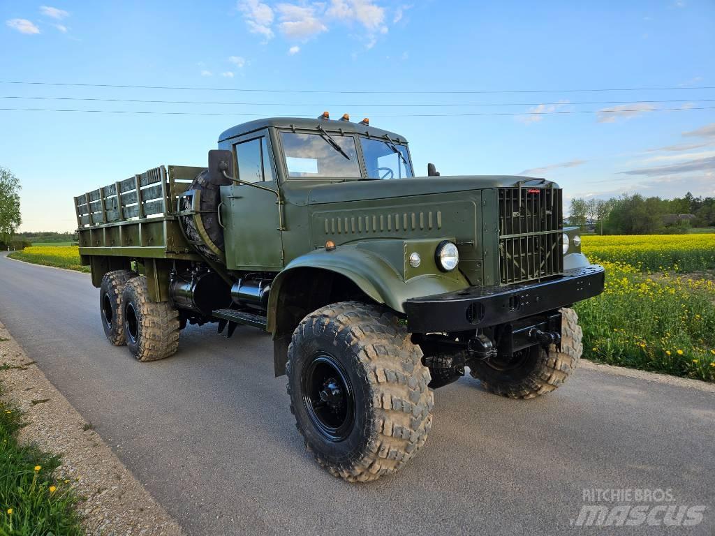Kraz 255 B Бордови камион / автолебедка