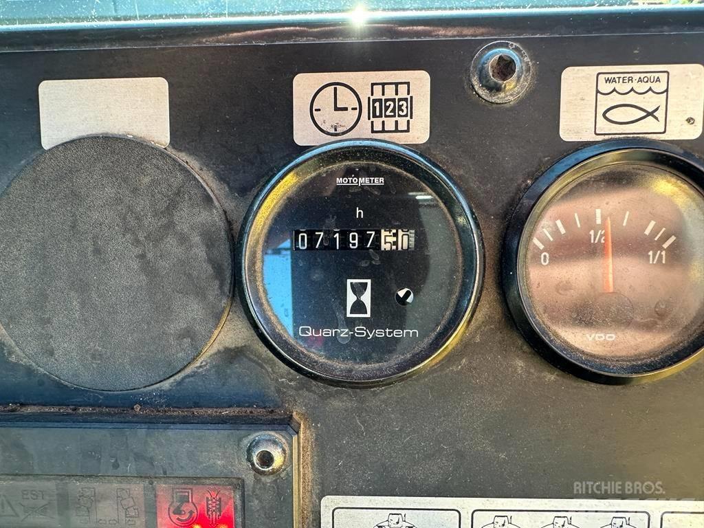 Bomag BW 174 AD Двойни барабанни ролки
