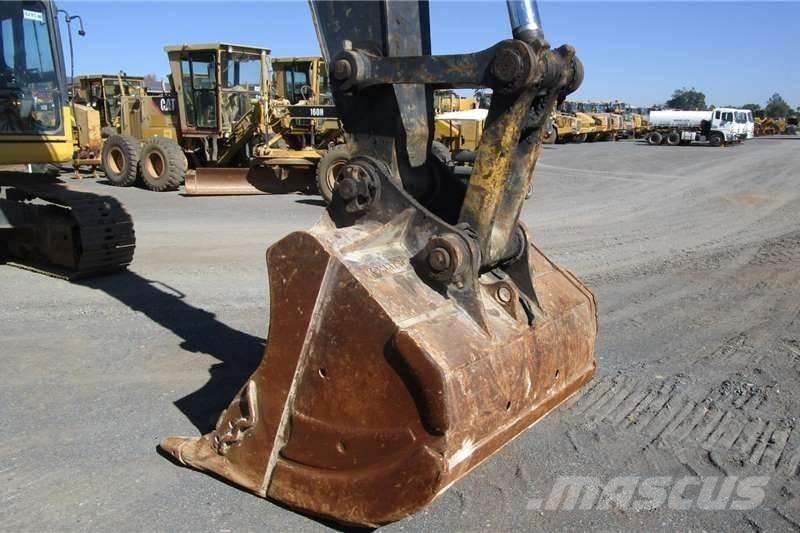 Komatsu PC300-8 Мини екскаватори < 7 т