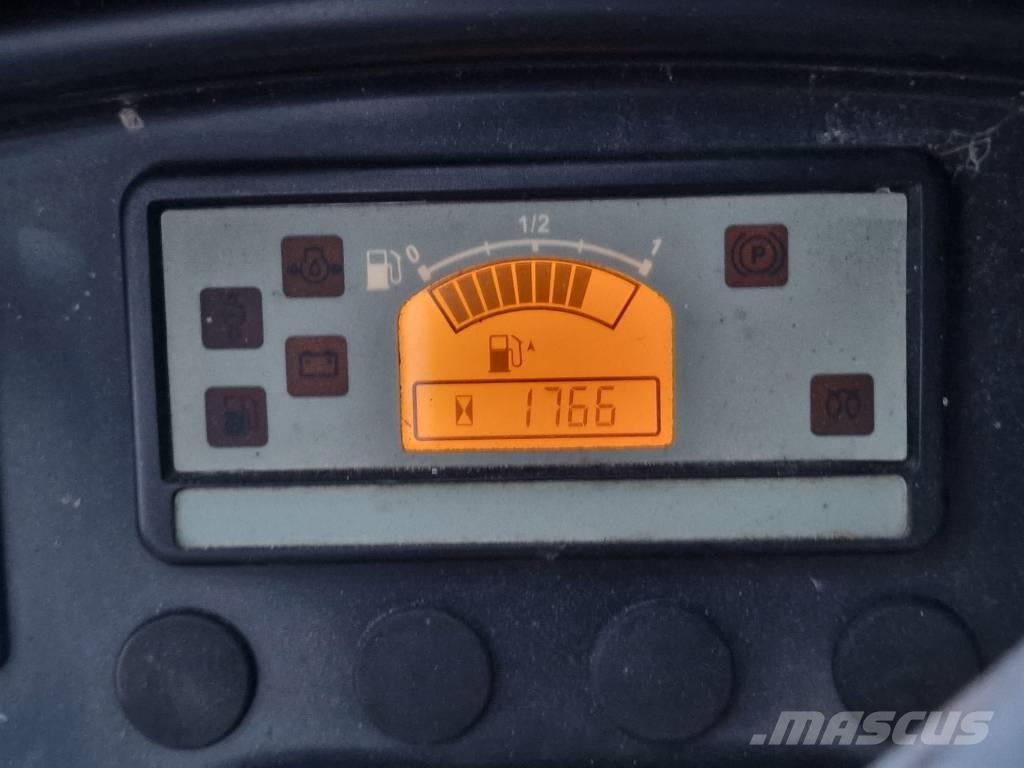 Dynapac CC 1000 Двойни барабанни ролки
