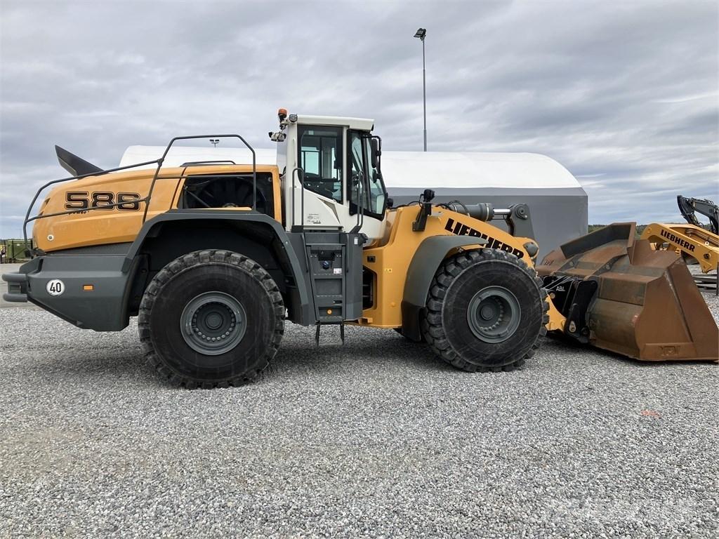Liebherr L586 Xpower Колесни товарачи