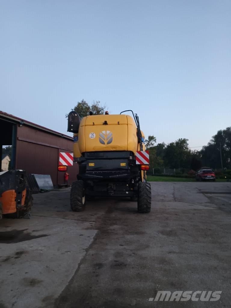 New Holland CX 5090 Комбайни