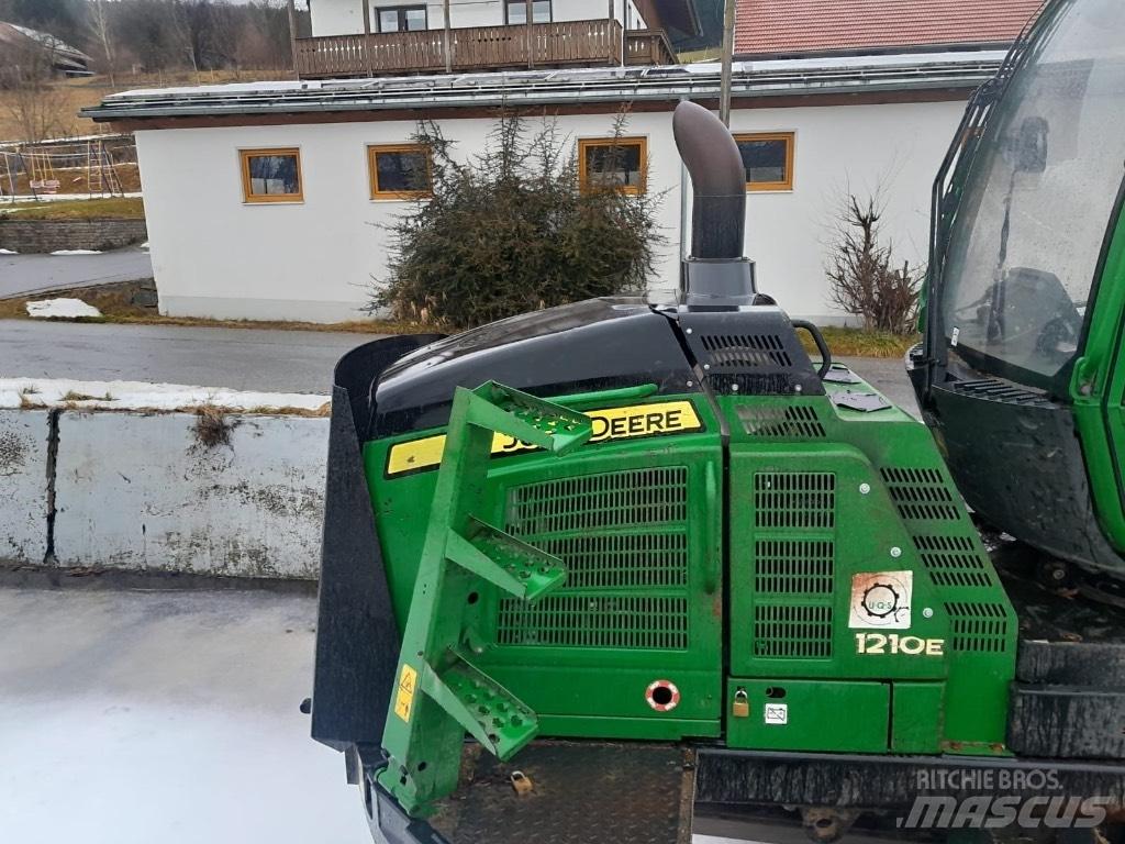 John Deere 1210 E Форуардери