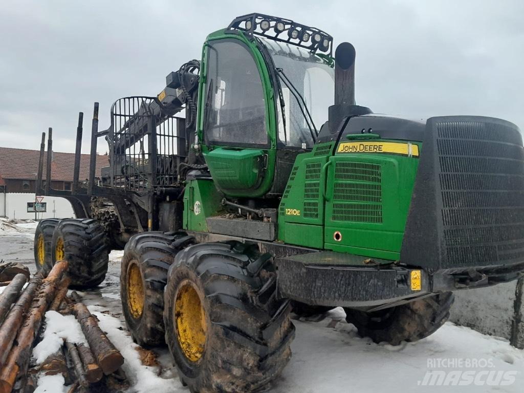 John Deere 1210 E Форуардери