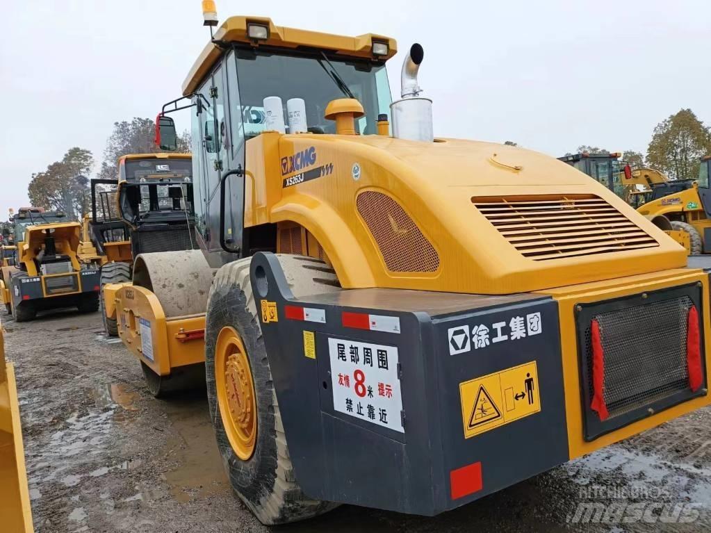 XCMG XC263J Еднобарабанни ролки
