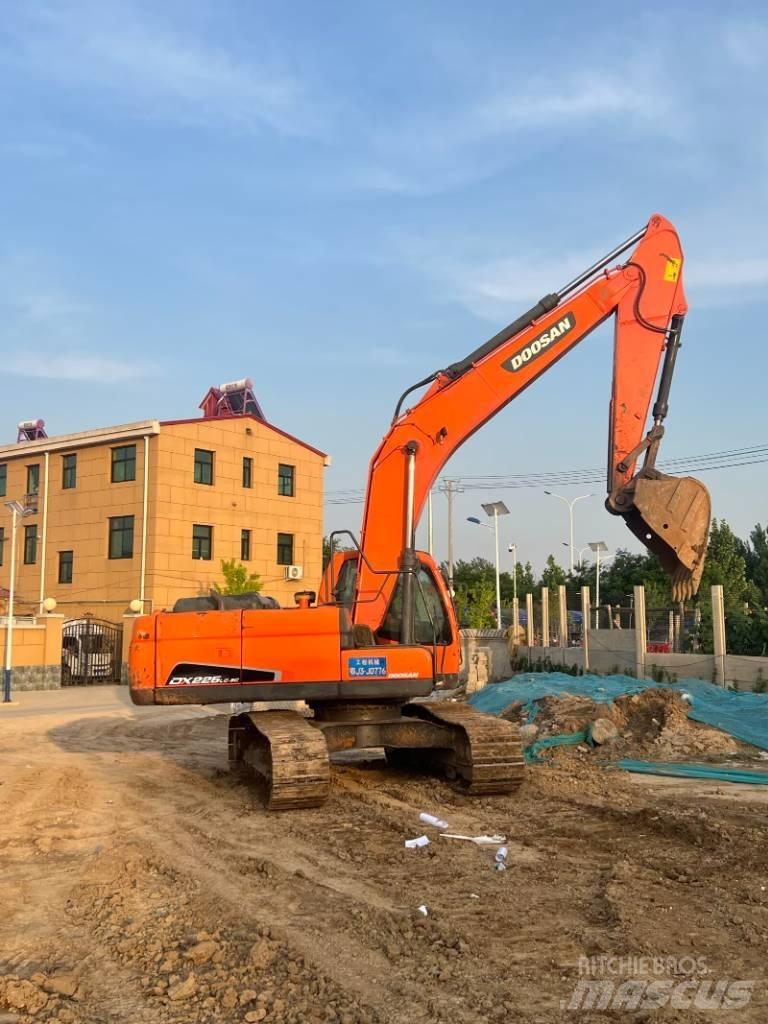 Doosan DX225LC-9C Верижен екскаватор